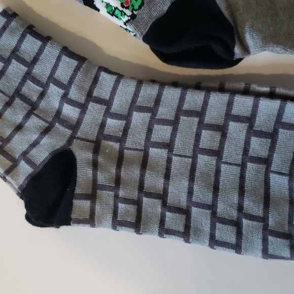 Holiday Socks - Mens (2 pair) - Picture 4 of 7